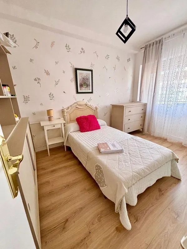 Chambres - Furnished Flat with Terrace in Alameda