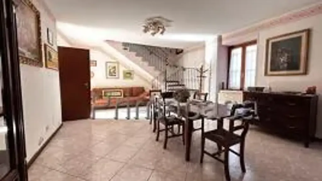 Söögituba - Detached House with Courtyard in Prevalle