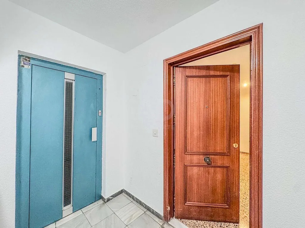 Entrée - Apartment with Ascender in El Pla de Sant Josep