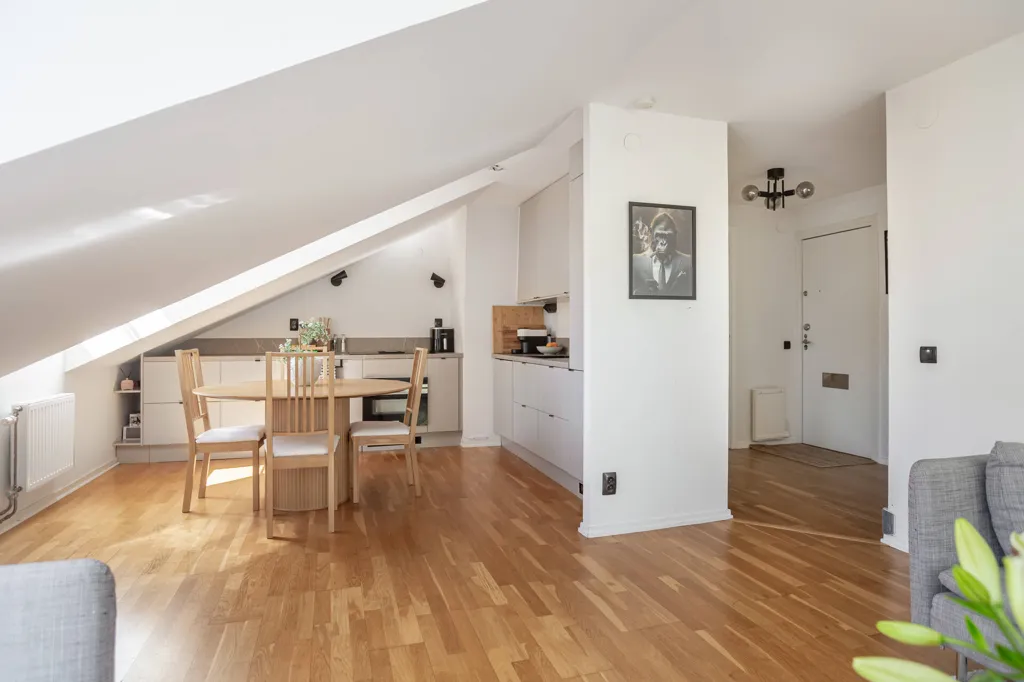 Elutuba - Corner Flat with Garden in Duvbo