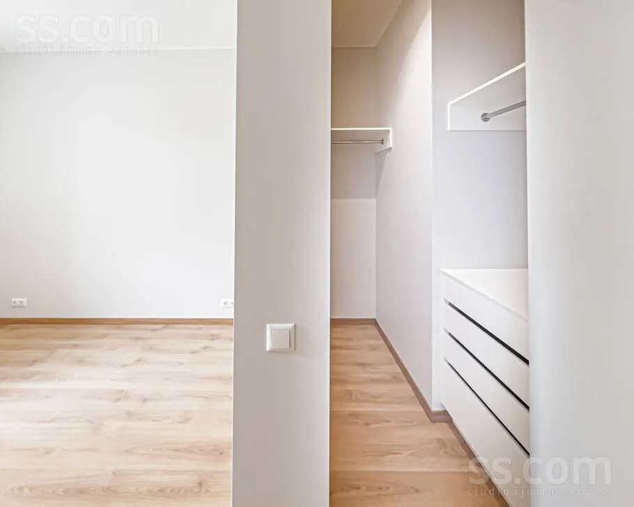 Toad - 2-Bedroom Apartment with Balcony in Riga Centre