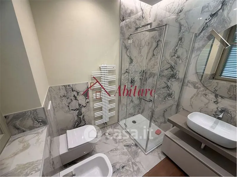 Salles de bain - Modernised 3-Bed Flat with Terrace in Alba