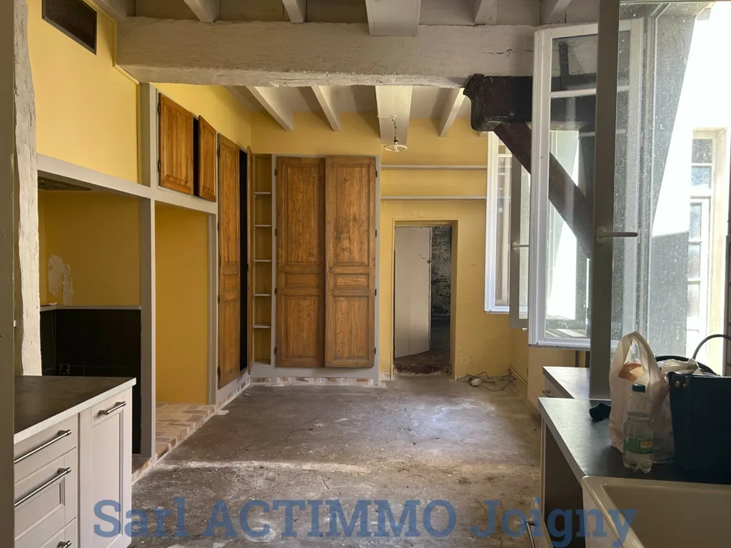 Cucina - Historic House for Renovation in Joigny