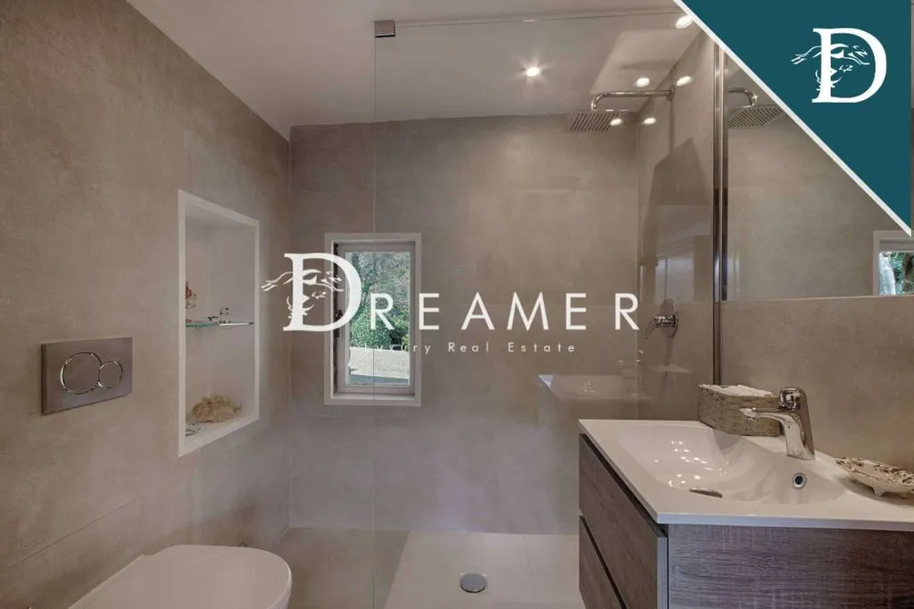 Vannitoad - Luxury Apartment with Private Garden in Florence