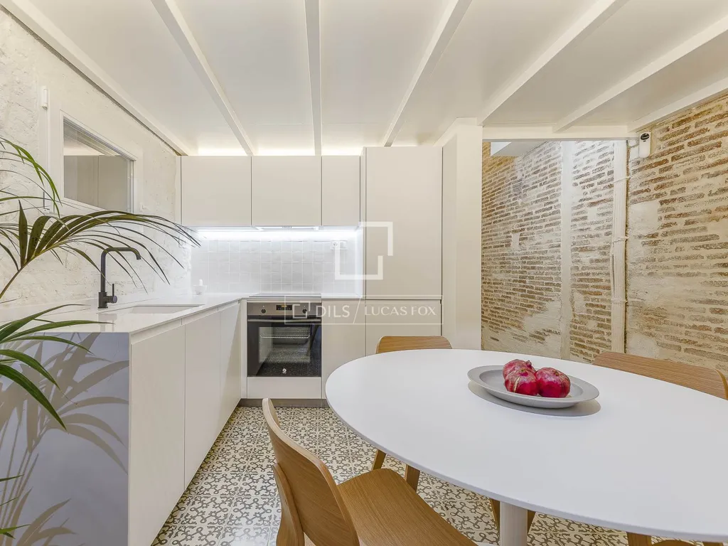 Cuisine - Renovated Apartment with Mezzanine in Eixample, Barcelona