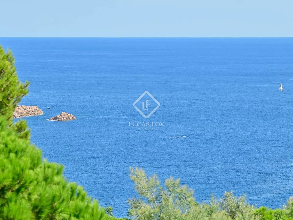 Aed - Detached Villa with Sea Views in Punta Brava