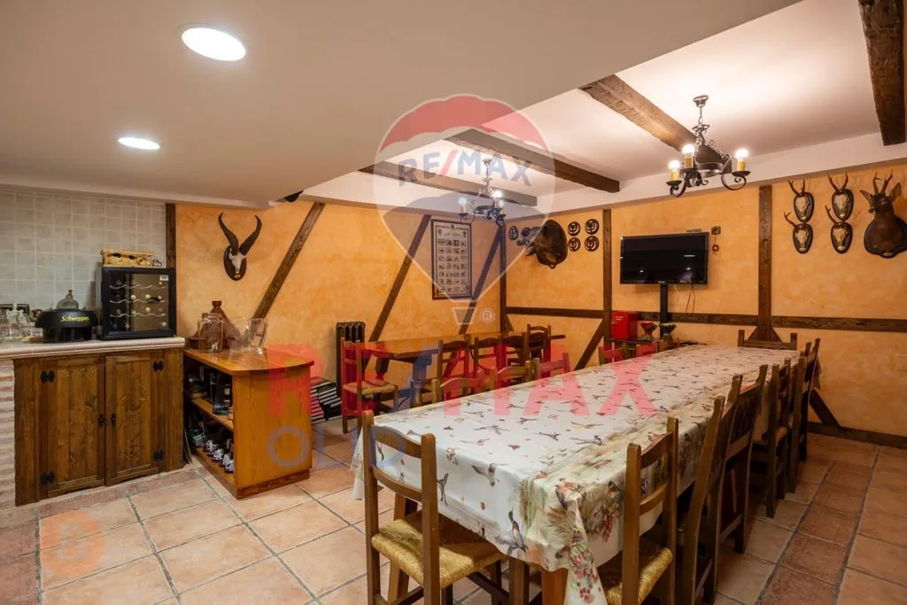 Söögituba - Modernised Chalet with Garden in La Flecha