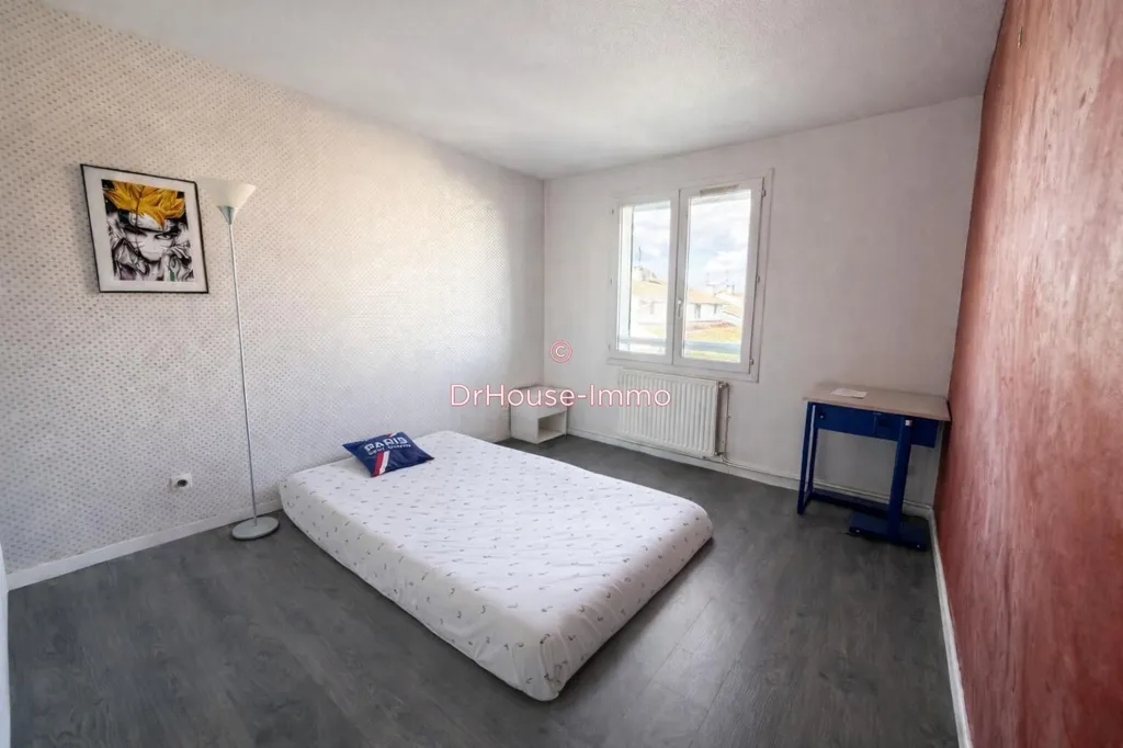 Bedrooms - Detached House with Garden in Carbon-Blanc