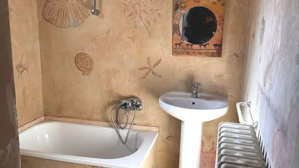 Salles de bain - Trilocale with Balcony in Cesena Historic Centre