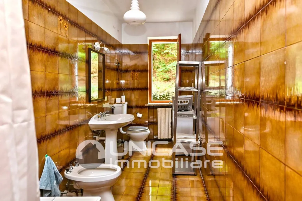 Salles de bain - Apartment with Panoramic View in Torre Pellice
