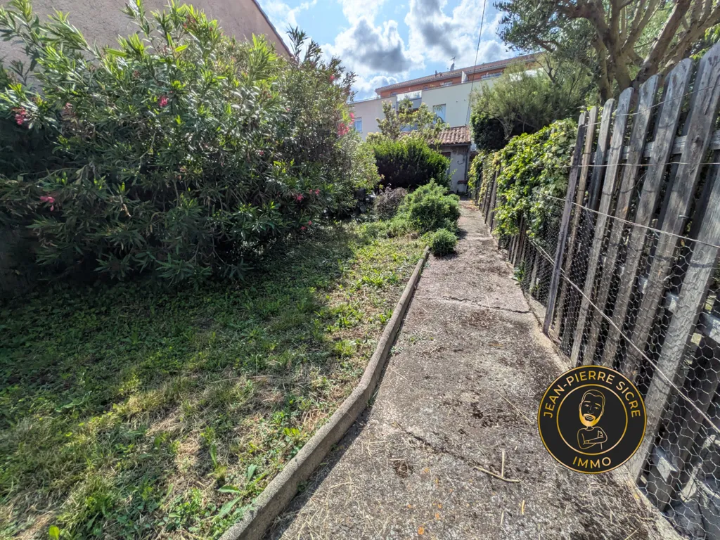 Aed - Constructible Plot with Workshop in Labarthe-sur-Lèze