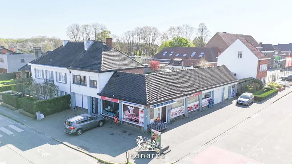 Välivaade - House with Commercial Unit in Harelbeke