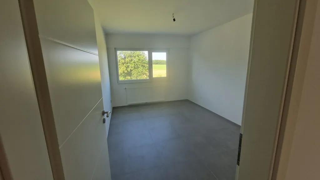 Pièces - Maison neuve avec cinq chambres à Bertogne