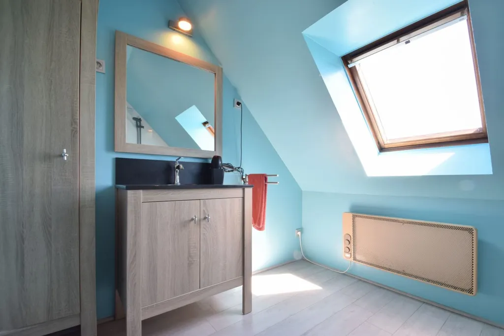 Salles de bain - Maison à Rafraîchir avec Terrasse à Wolvertem