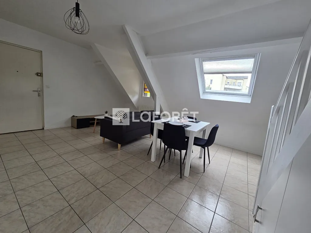 Sala da pranzo - Meubled 2-Bedroom Apartment in Arpajon