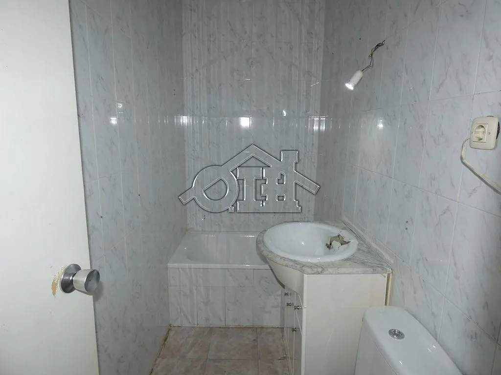 Salles de bain - Spacious Apartment with Terrace in Usera, Madrid
