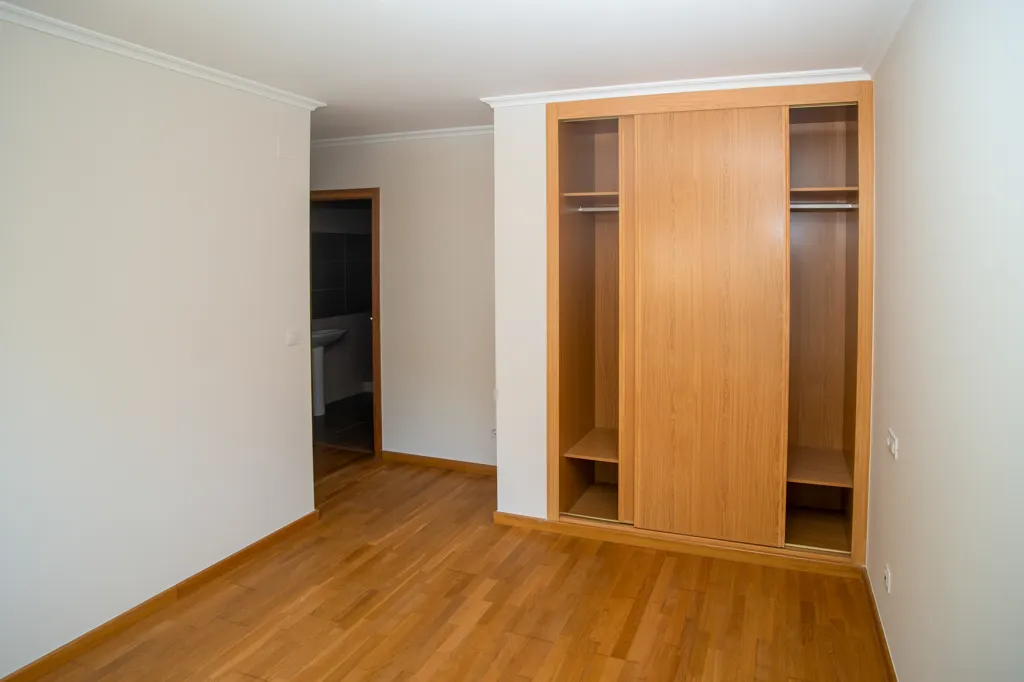 Pièces - New Build Flat with Garage in Sarria, Lugo