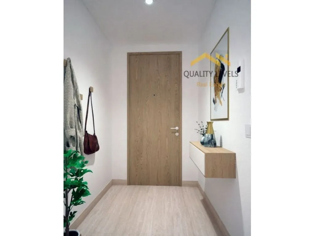 Hallway - Luxury 2-Bedroom Apartment in Camara de Lobos
