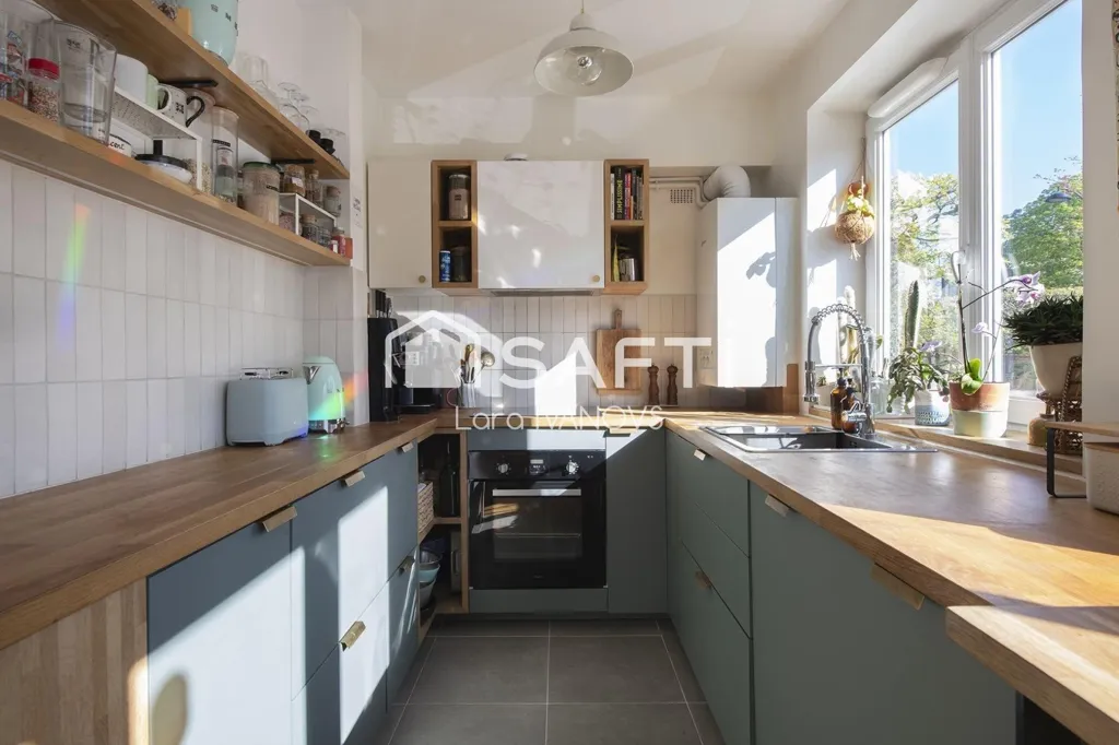 Cuisine - Appartement Rénové avec Vue Dégagée près du RER A