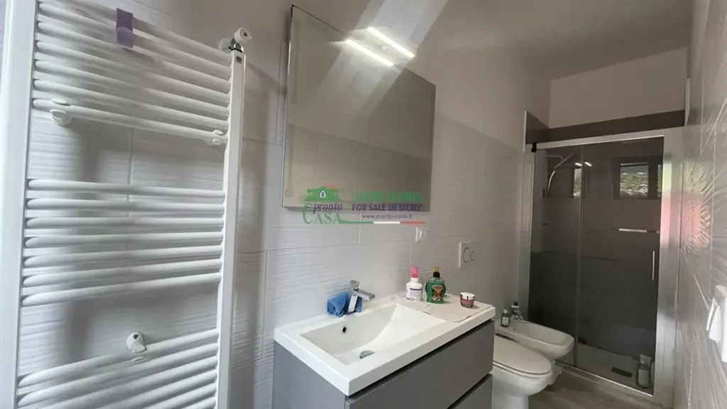 Vannitoad - Fully Rented 3-Storey House in Ragusa