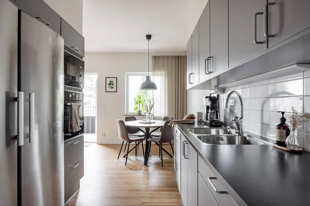 Köök - Penthouse Flat with South-West Balcony in Gavelläge