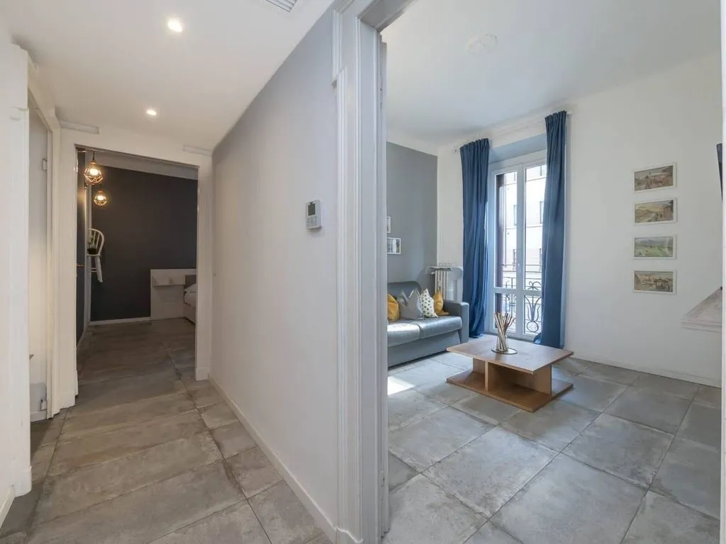 Esik - Luxury Apartment in Historic Building, Milan