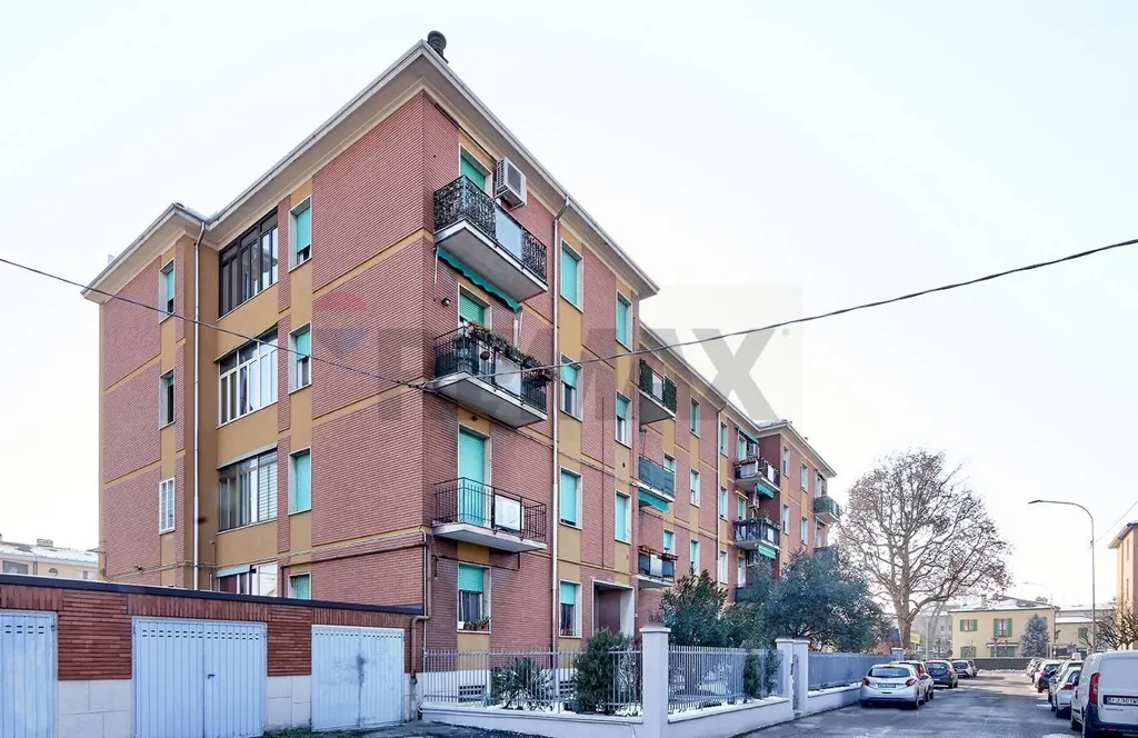 Extérieur - Garage in Granarolo dell'Emilia