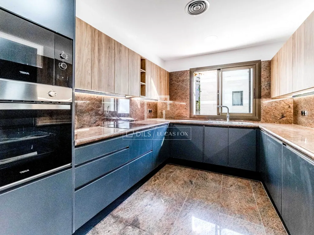 Cuisine - Luxury Villa with Sea View in Sitges