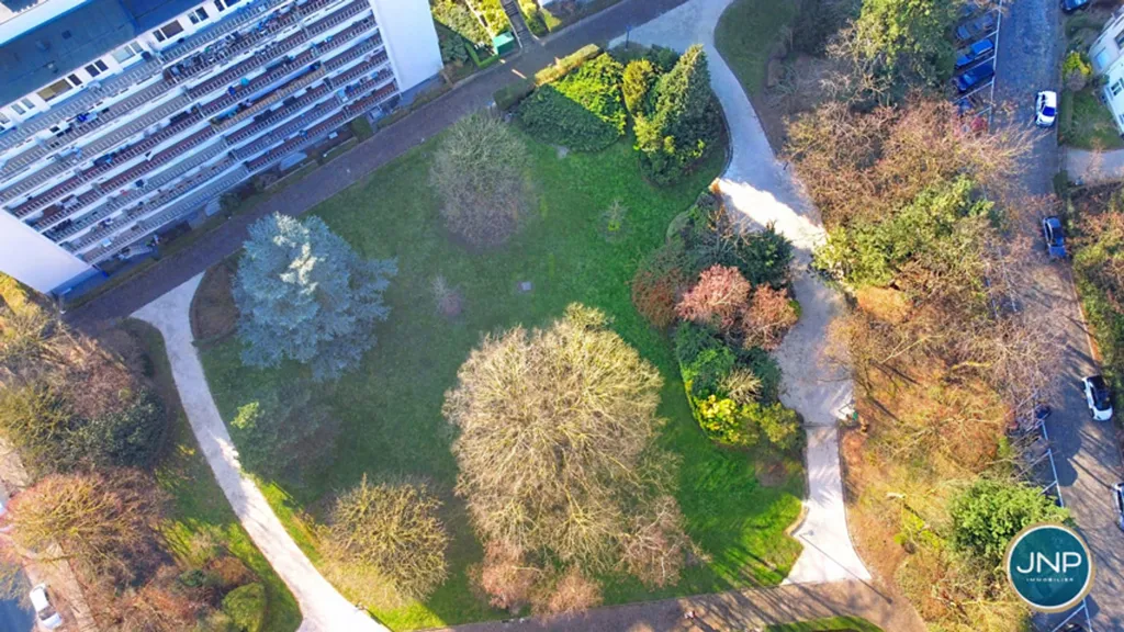 Vue aérienne - Appartement 2 Chambres avec Terrasse à Uccle Centre