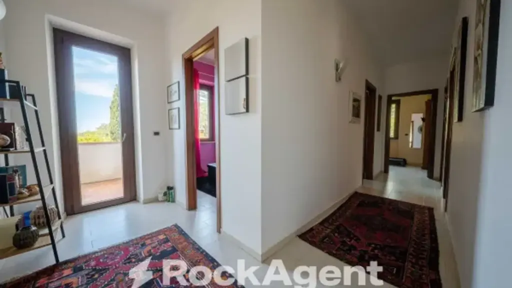 Esik - Luxury Villa with Pool in Sassari, Sardinia