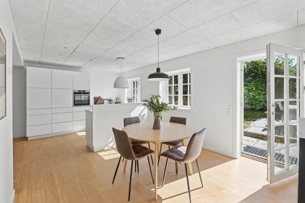 Söögituba - Renovated Villa with Garden in Tårnby