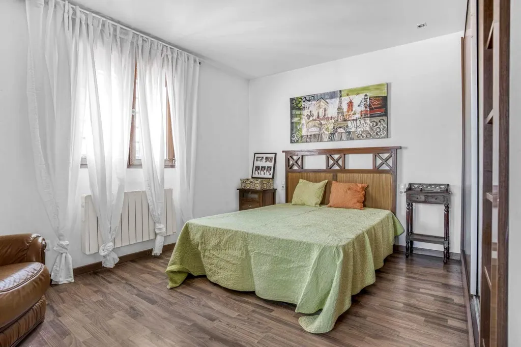 Chambres - Villa with Pool in Camì Paterna-Lloma del Calderer