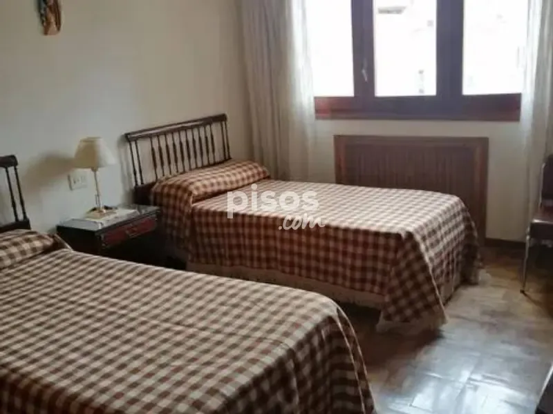 Camere da letto - Six-Bedroom Flat with Park View in Albacete Centre