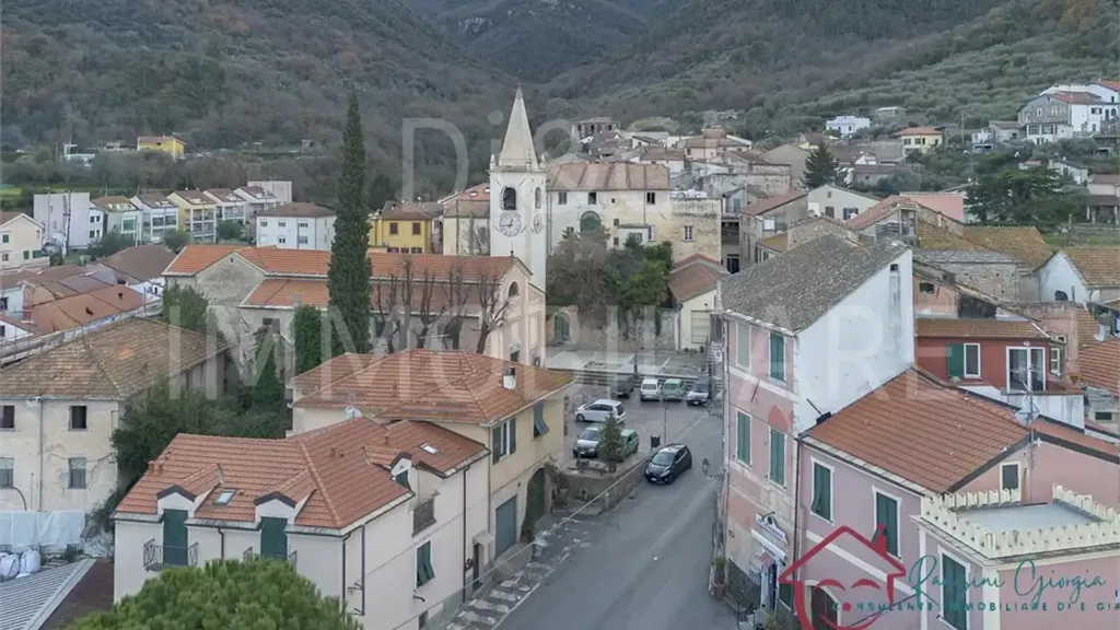 Vue aérienne - Spacious 2-Bedroom Apartment with Terrace in Albenga