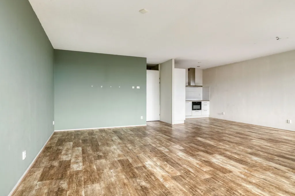 Elutuba - Galerie Flat with Balcony in Stad van de Zon