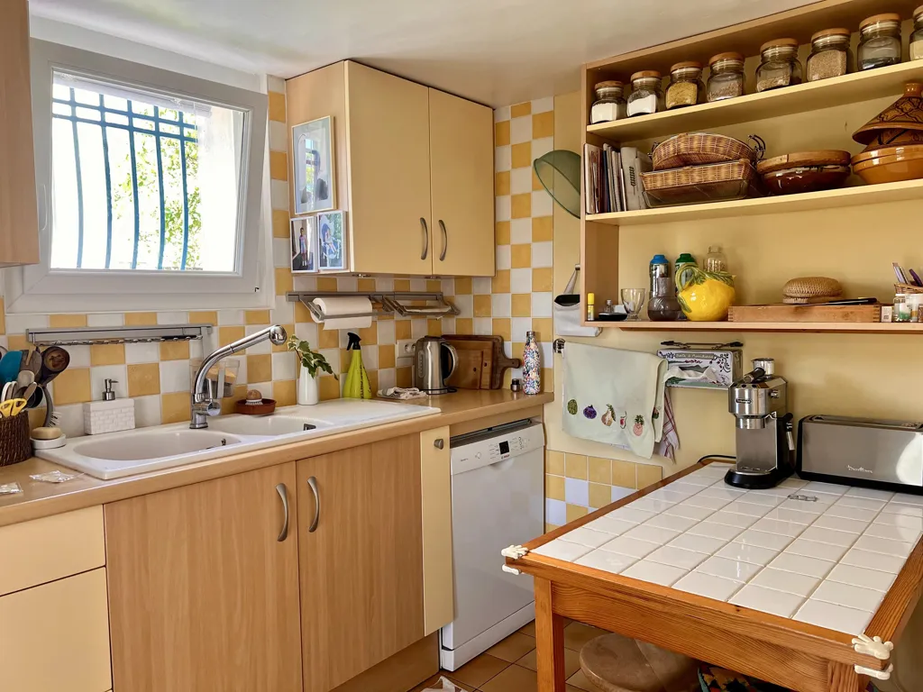 Cucina - 1950s Character House with Garden in Carcassonne