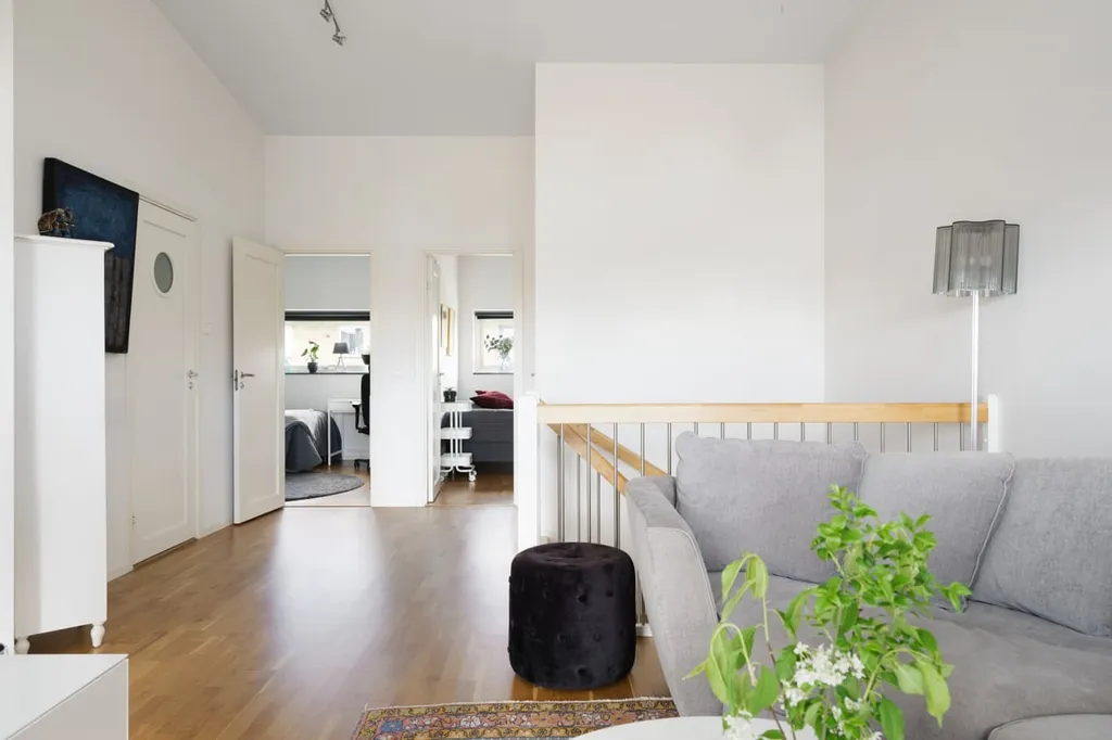 Elutuba - Corner Townhouse with Balcony in Egna Hem