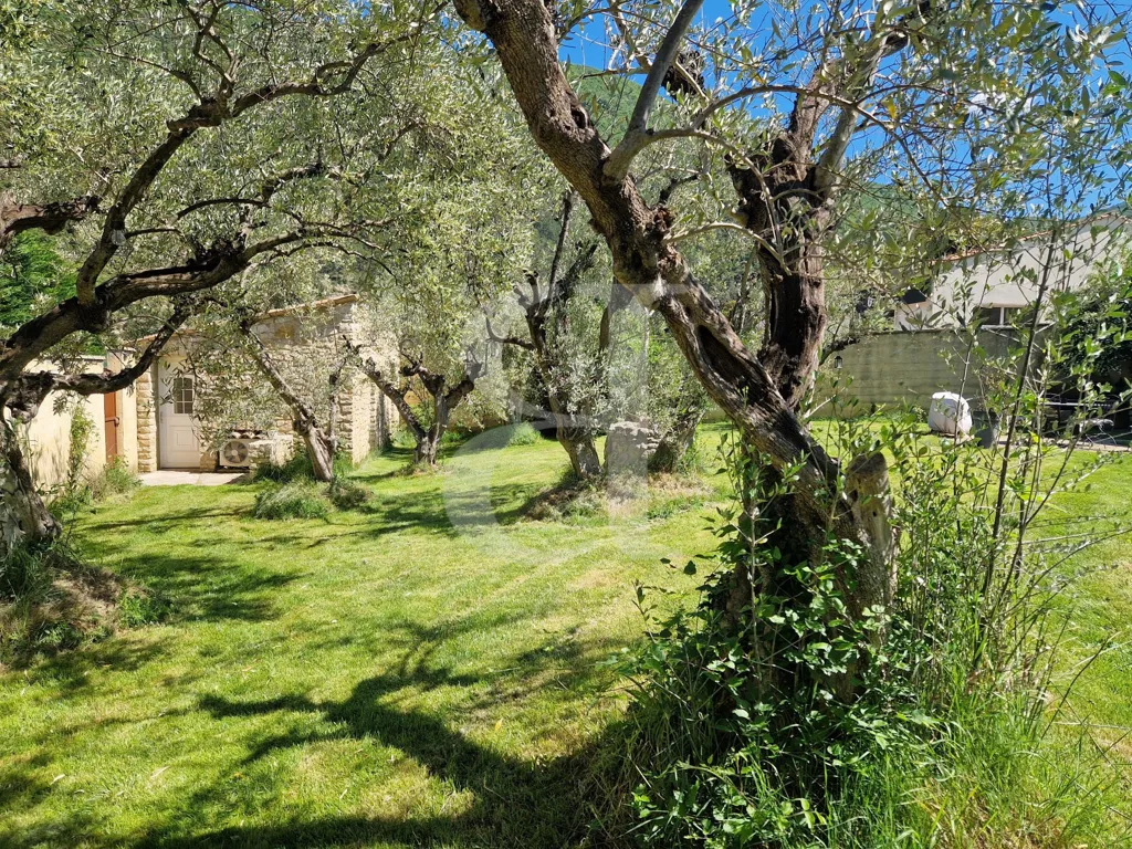 Jardin - Villa avec Piscine à Nyons