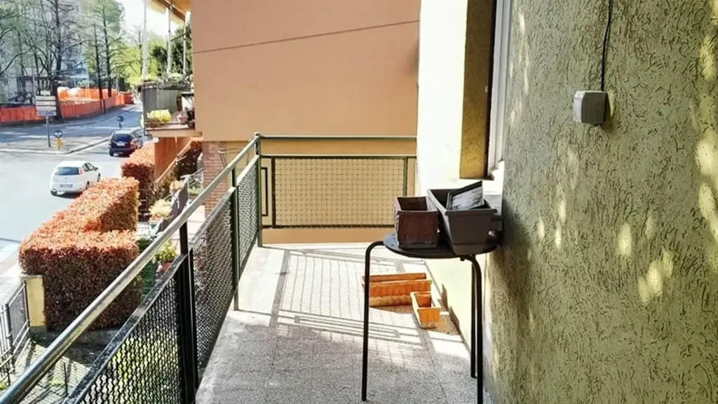 Balcon - Trilocale with Balcony in Parma