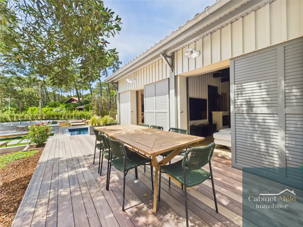 Terrasse - Villa Rénovée avec Piscine au Cap Ferret