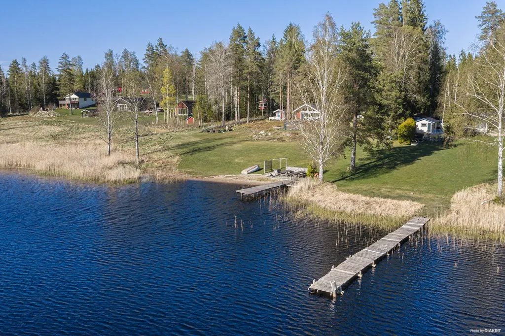2-toaline maja asukohas Lekebergs kommun