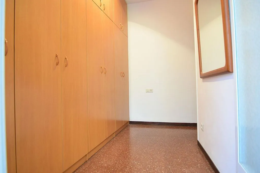 Stanze - Ample Apartment with Balcony in El Poble Sec
