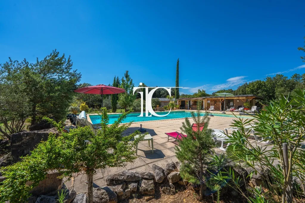 Piscine - Villa avec Piscine et Jardin en Sud Ardèche