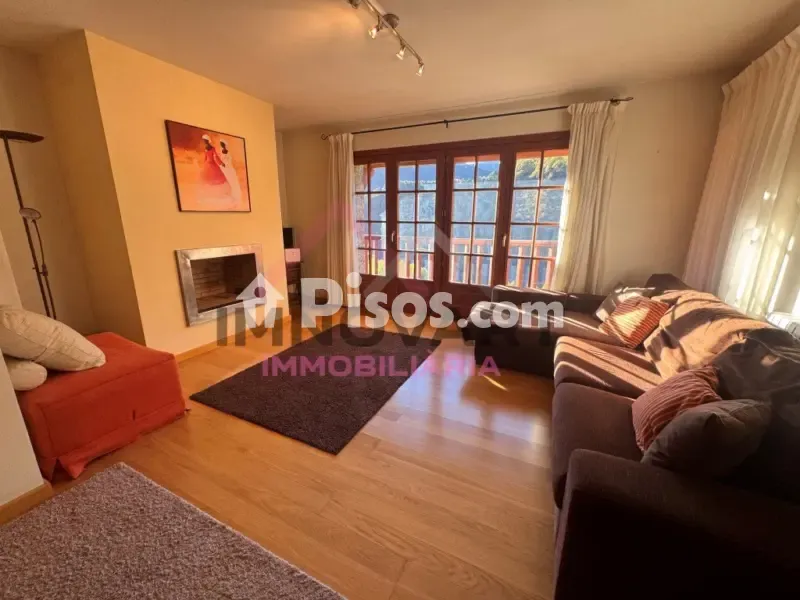 Living Room - Apartment with Balconies in L'Aldosa