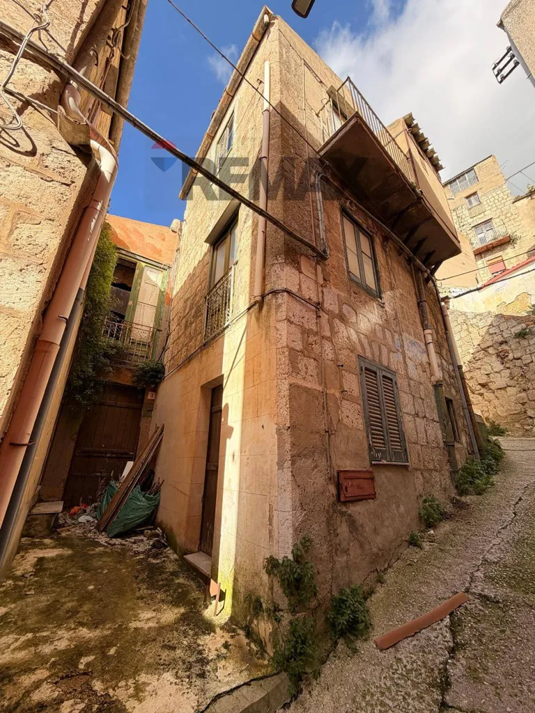 Extérieur - Independent House for Renovation in Mussomeli