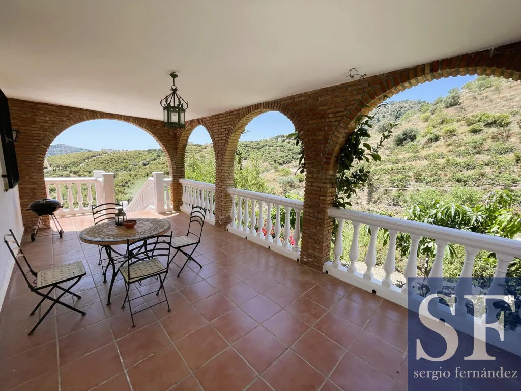 Terrace - Villa with Pool and Valley Views in Sayalonga