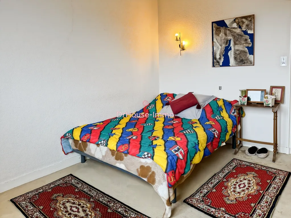 Chambres - Maison avec Local Commercial à Trelissac