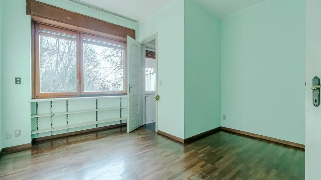 other_room