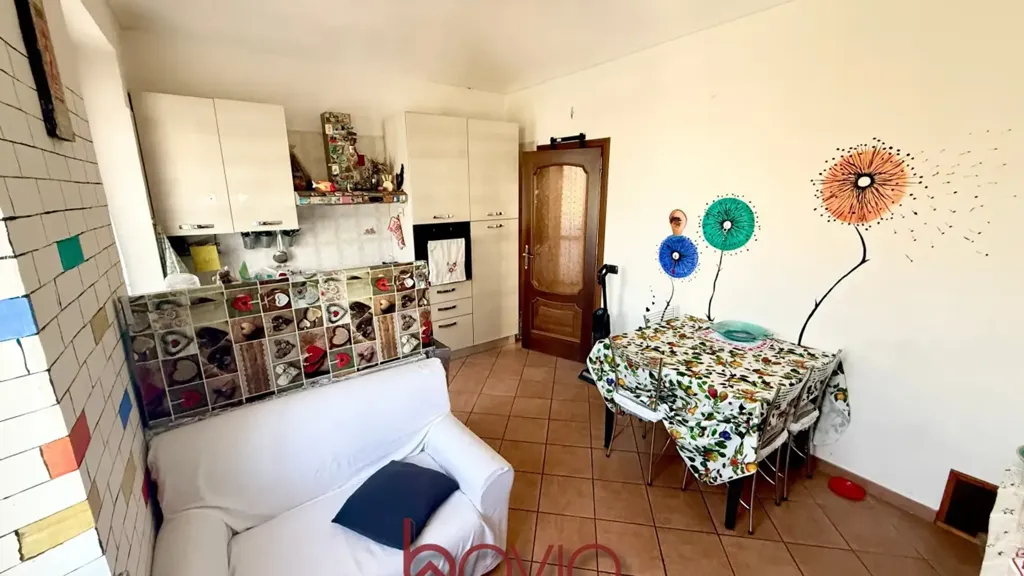 Dining Room - Quadrilocale with Private Courtyard in Regio Parco, Turin