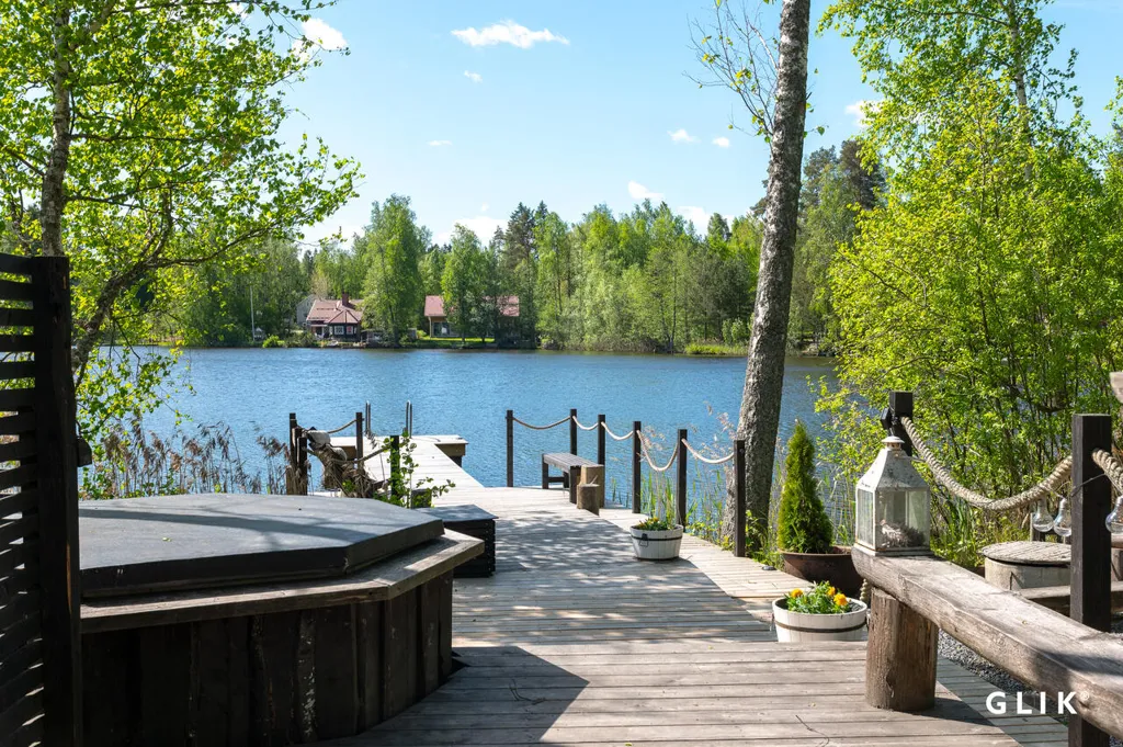 Aed - Modern Villa with Lake View in Lempäälä